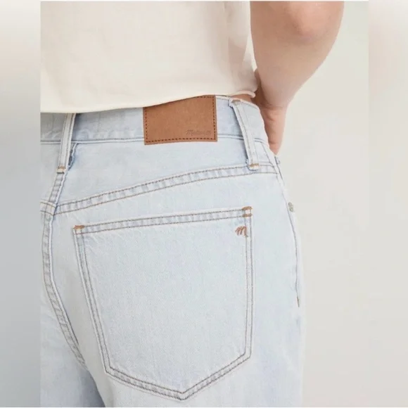 Madewell Blue Straight Leg Jeans with Vintage Appeal - Picture 2 of 15